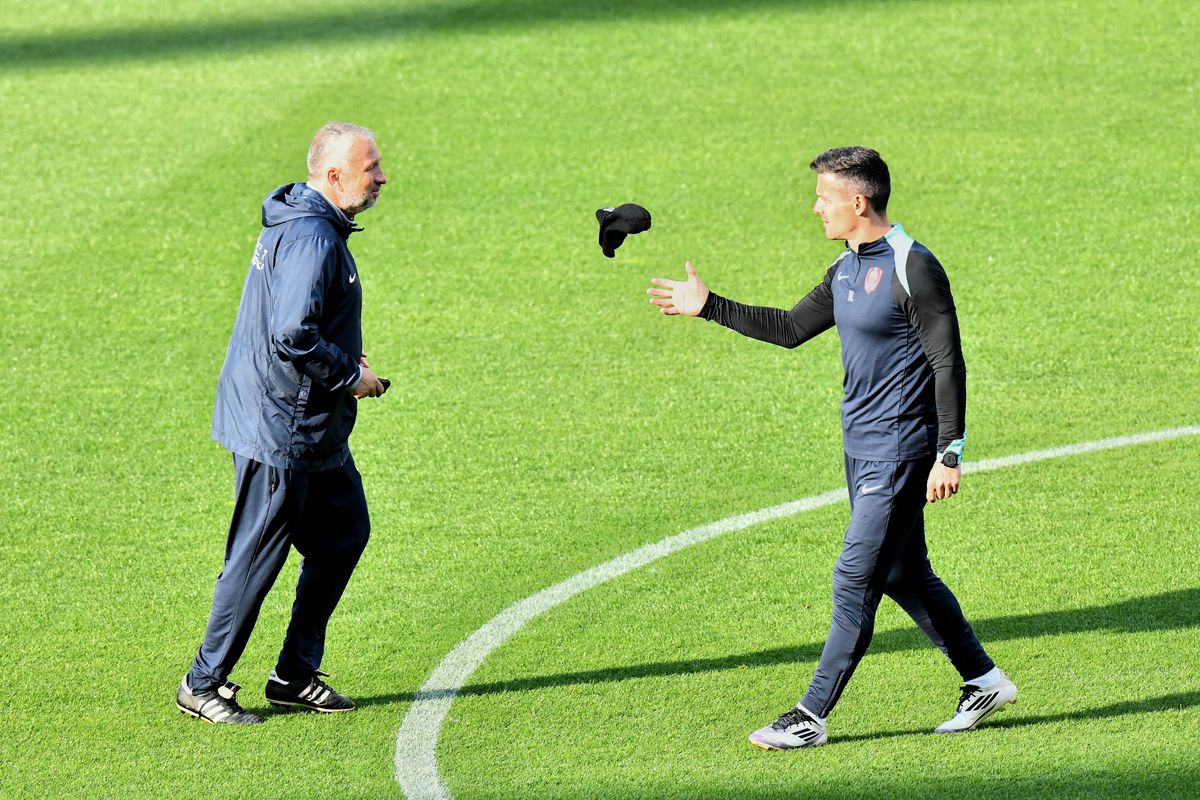 „Voi lua o pauză!” » Slăbit de problemele de sănătate, Dan Petrescu n-a uitat de FCSB: „Au avut de toate, chiar și arbitraje”