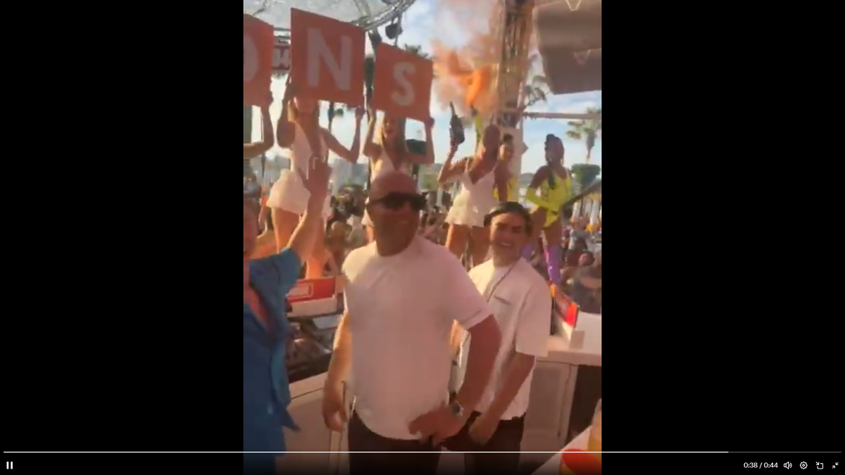 Arne Slot a sărbătorit în Ibiza titlul câștigat cu Liverpool