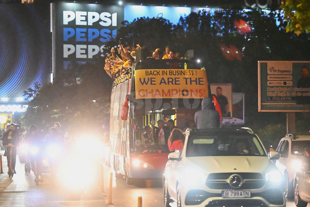 De la „țeapa” Bancorex, de 2,4 miliarde, la giganți precum Orange sau ArcelorMittal » Care sunt companiile care „au luat titlul” în Liga 1, după Revoluție