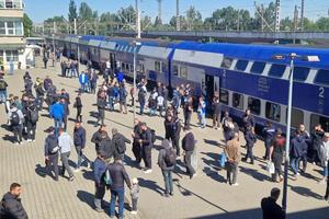 U Cluj - Universitatea Craiova pentru Cupa României Betano » Filmul zilei: suporterii olteni, cu trenul spre Sibiu