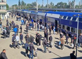 U Cluj - Universitatea Craiova pentru Cupa României Betano » Filmul zilei: suporterii olteni, cu trenul spre Sibiu