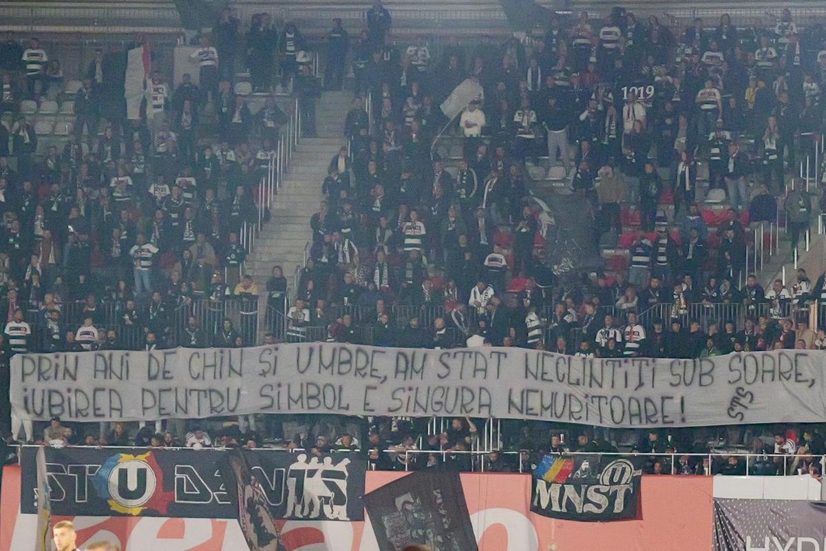 Toate mesajele afișate în tribune la U Cluj - Universitatea Craiova, finala Cupei României Betano