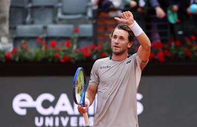 Fostul număr 2 ATP, în semifinale la Roma după un meci întrerupt două ore și 25 de minute: „Ce-ar fi o zi fără puțină dramă?”