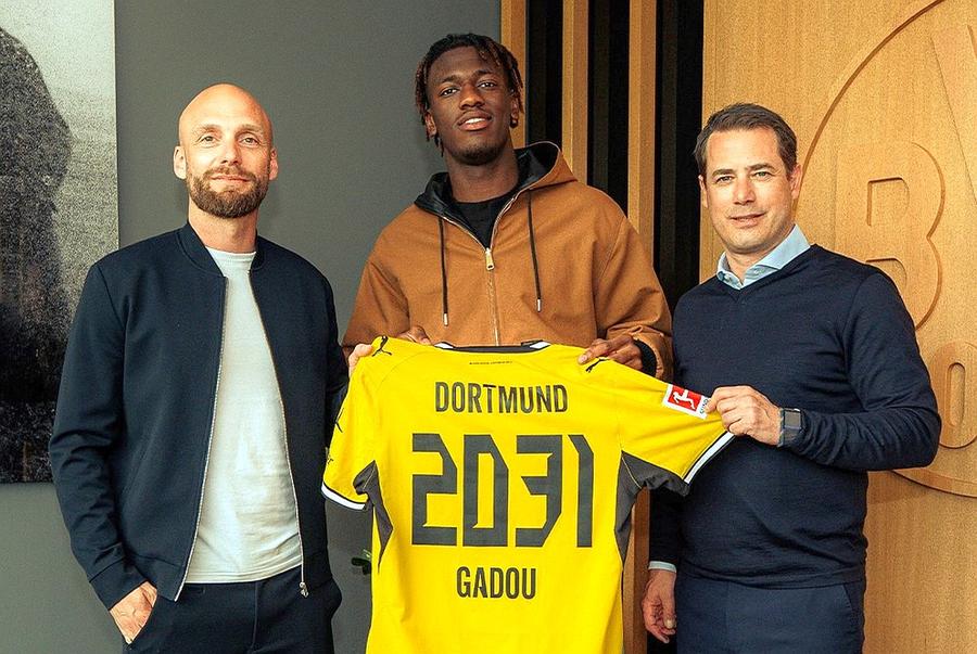Borussia Dortmund a anunțat prima achiziție a verii: 20 milioane de euro pentru uriașul de 1,95 metri