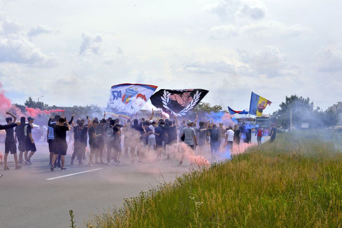 Plecare FCSB spre Cluj