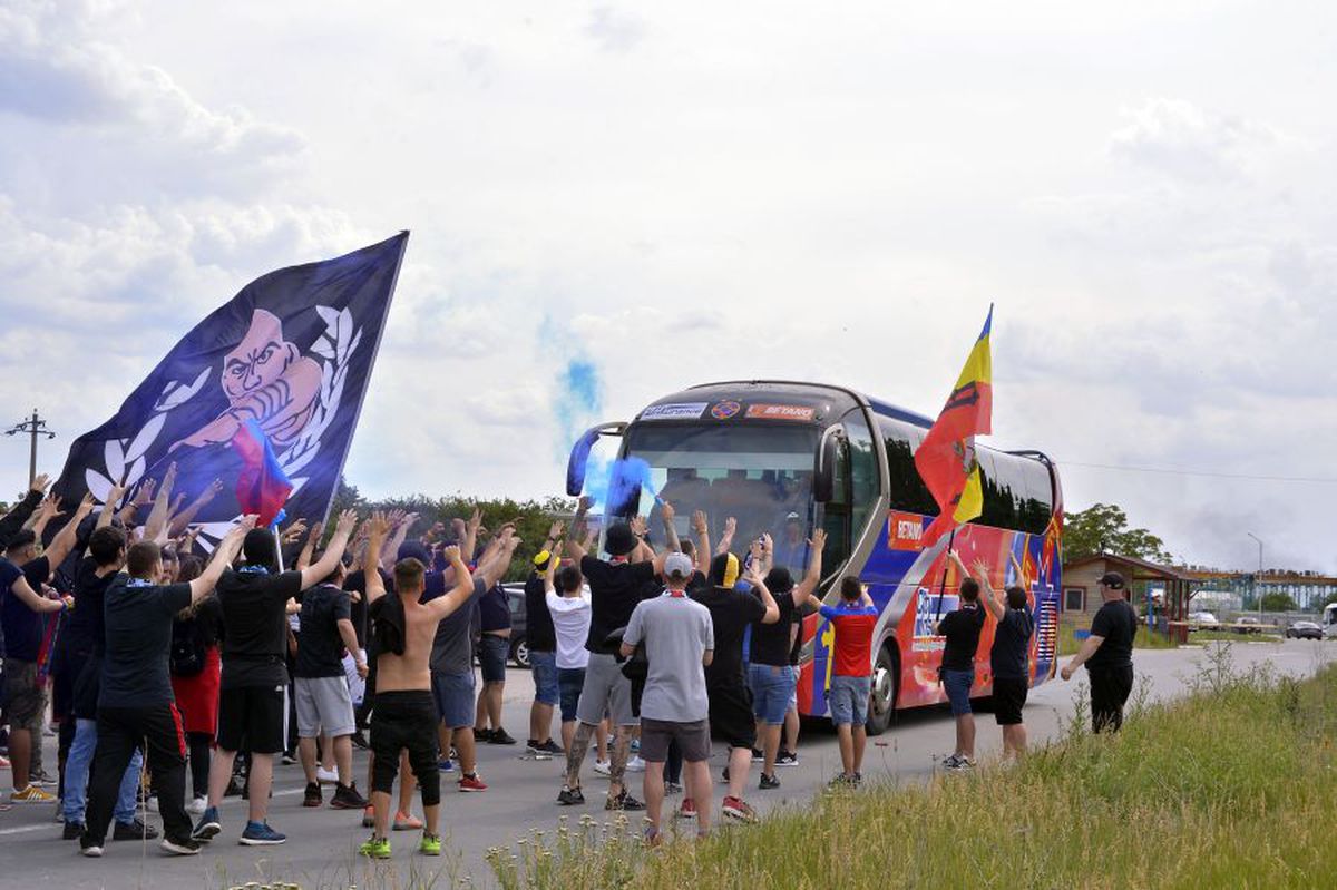 Plecare FCSB spre Cluj