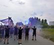 VIDEO+FOTO EXCLUSIV Ultrașii FCSB, spectacol în Berceni! Imagini de la plecarea „roș-albaștrilor” la Cluj
