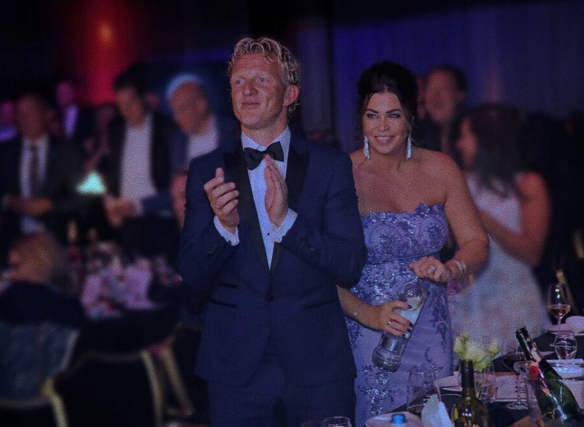FOTO Dirk Kuyt divorțează după 17 ani! Soția vrea jumătate din avere