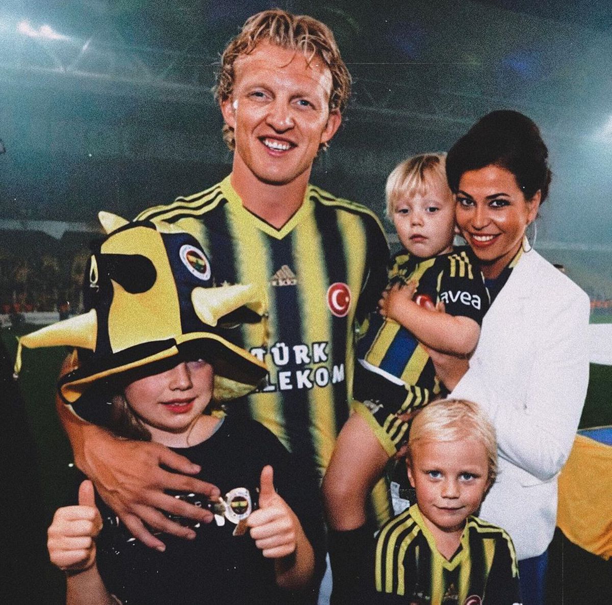 FOTO Dirk Kuyt divorțează după 17 ani! Soția vrea jumătate din avere