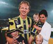 FOTO Dirk Kuyt divorțează după 17 ani! Soția vrea jumătate din avere