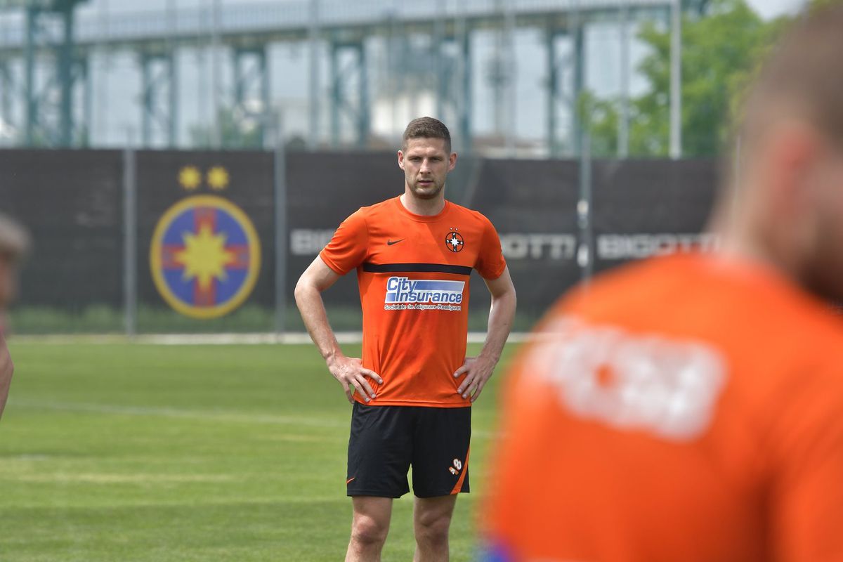 Imagini de la primul antrenament condus de Dinu Todoran la FCSB: jucătorii proaspăt transferați, prezenți