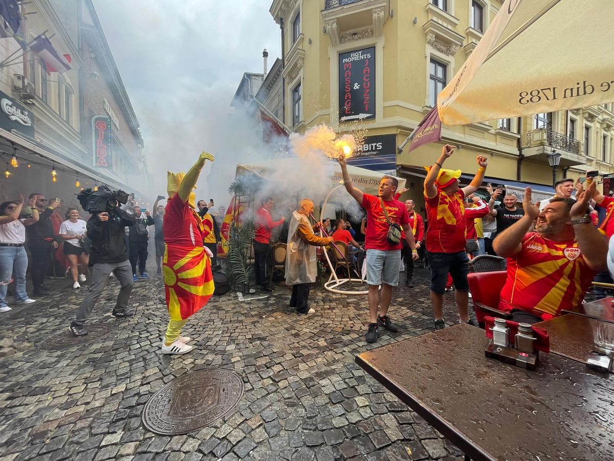 Nord-macedonenii, show în Centrul Vechi al Capitalei » Se îndreaptă acum spre Arena Națională