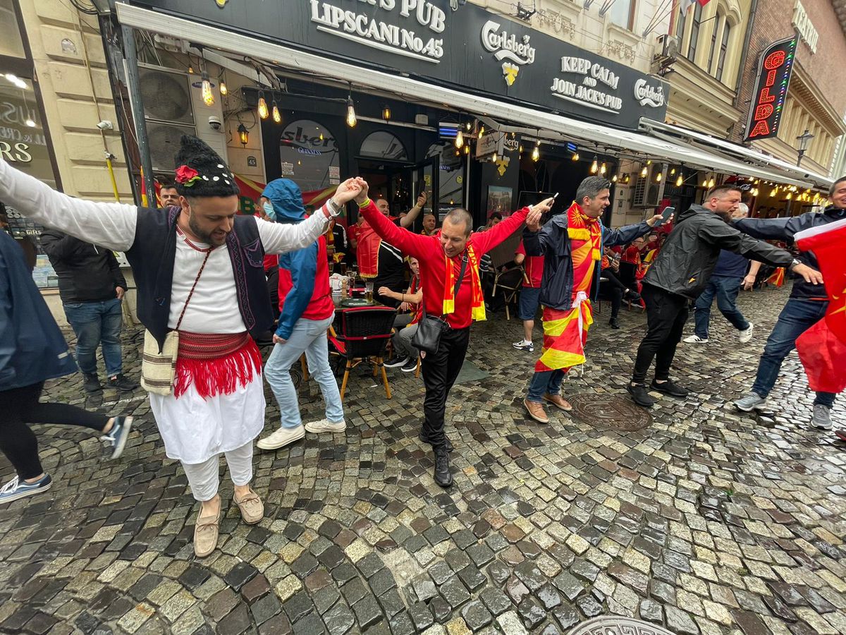 Austria - Macedonia de Nord, pas cu pas spre stadion » Reporterul GSP a urmat traseul fanilor: de la controlul medical, la fluierul de start