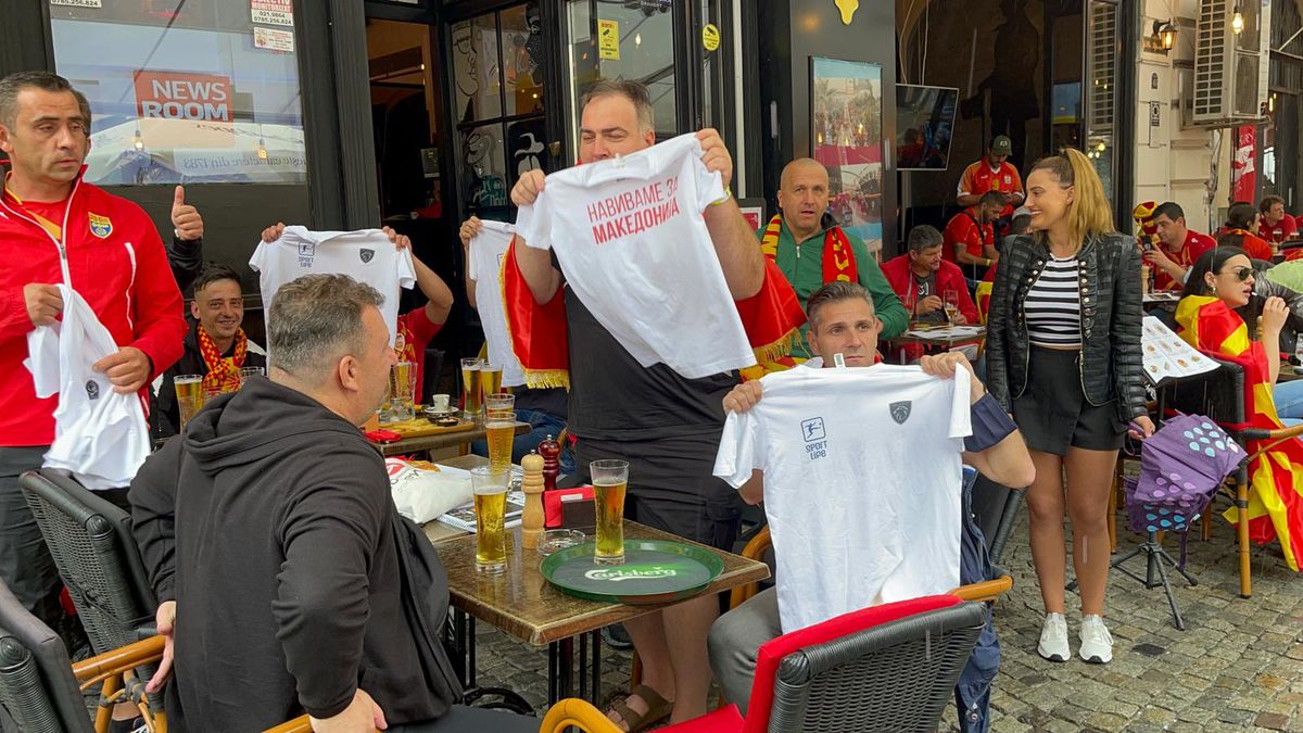 Nord-macedonenii, show în Centrul Vechi al Capitalei » Se îndreaptă acum spre Arena Națională