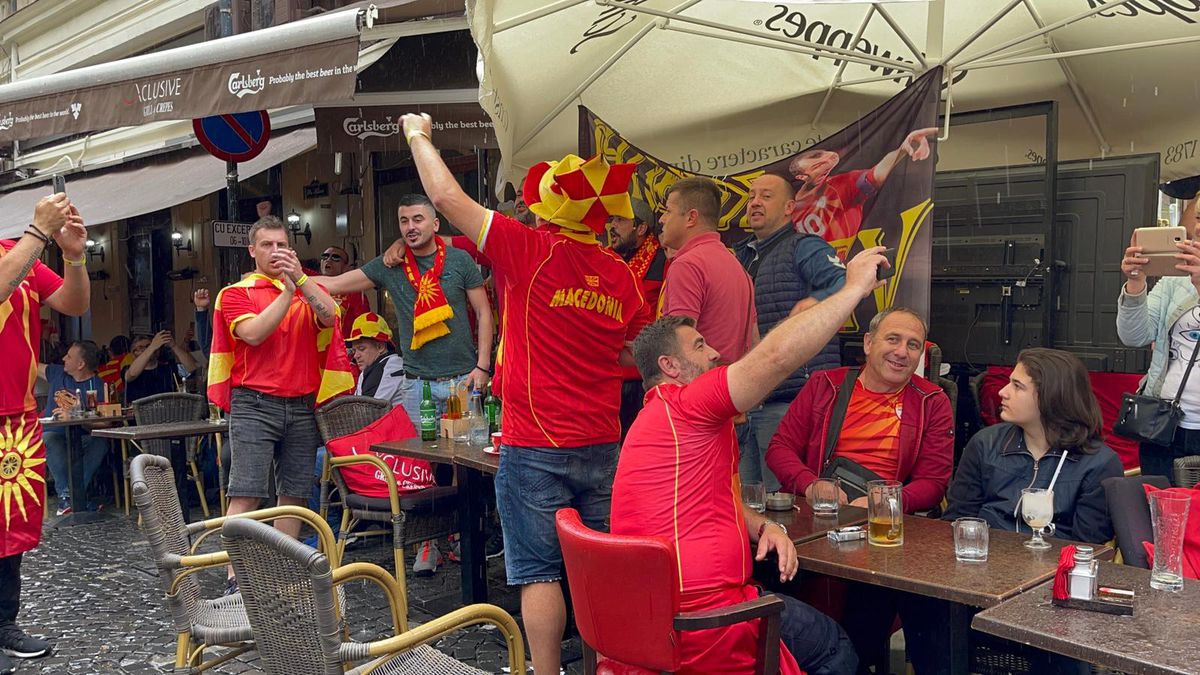 Austria - Macedonia de Nord, pas cu pas spre stadion » Reporterul GSP a urmat traseul fanilor: de la controlul medical, la fluierul de start