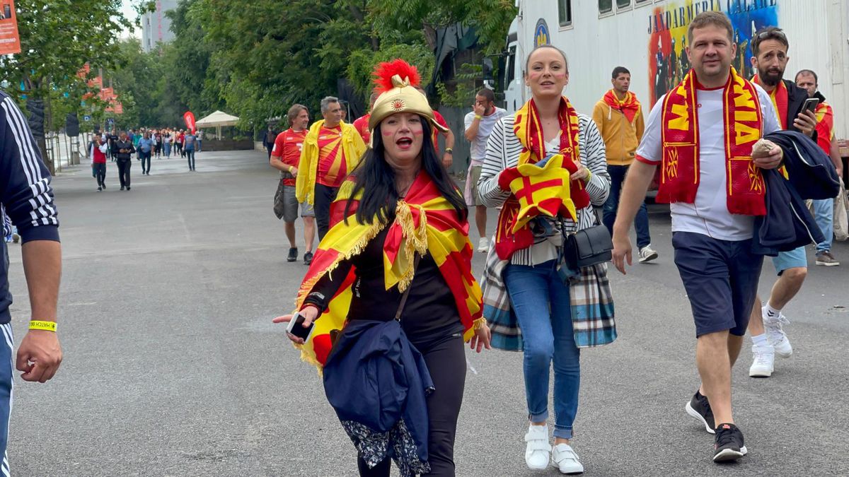 Nord-macedonenii, show în Centrul Vechi al Capitalei » Se îndreaptă acum spre Arena Națională