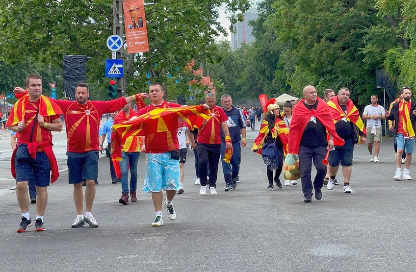 Nord-macedonenii se îndreaptă spre Arena Naționala // FOTO: Vlad Nedelea