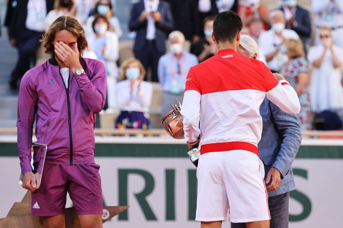 Djokovic - Tsitsipas, Roland Garros 2021. Momentul controversat care a schimbat soarta finalei » Tsitsipas, în lacrimi: „Nu știu ce s-a întâmplat acolo”