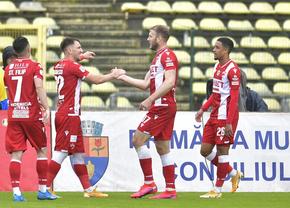 Dinamo a pornit negocierile în mercato! Ce jucători vor „câinii” + marea dilemă a lui Uhrin