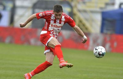 „Câinii” iau ce prind » Dinamo negociază primele 3 transferuri din mercato