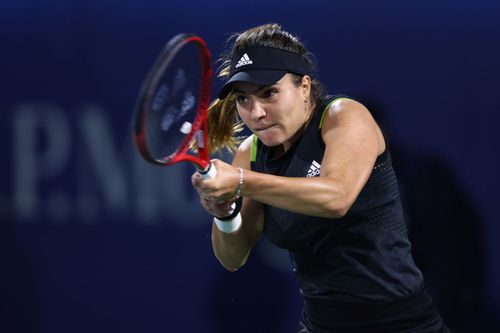 Gabriela Ruse (24 de ani, 55 WTA) o înfruntă ACUM pe chinezoaica Qiang Wang (30 de ani, 146 WTA), în primul tur al turneului de la Birmingham. Miecul e liveSCORE pe GSP.ro și televizat pe Digi Sport 2.