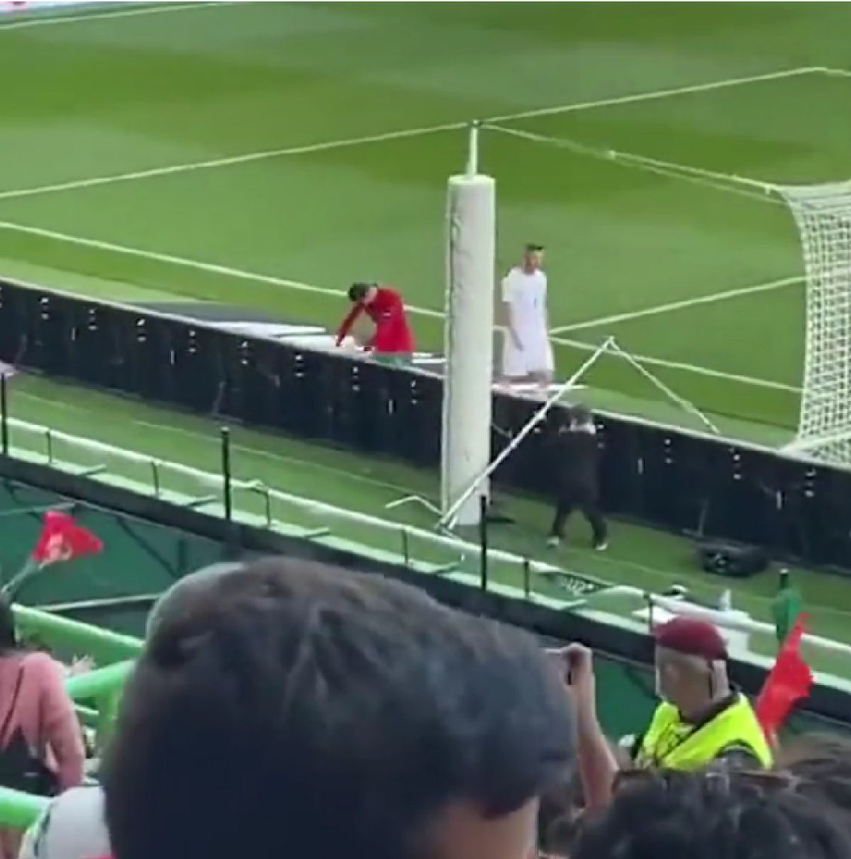 Cristiano Ronaldo a emoționat o lume întreagă! Gestul nevăzut la TV și devenit viral pe net