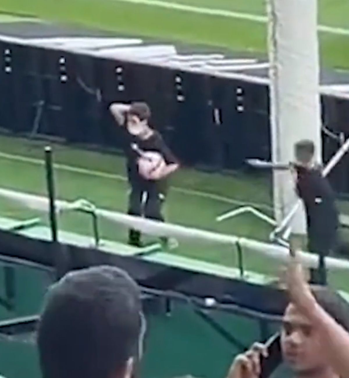 Cristiano Ronaldo a emoționat o lume întreagă! Gestul nevăzut la TV și devenit viral pe net