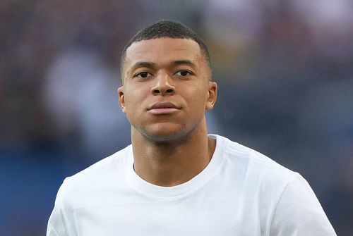 PSG vrea să-l vândă imediat pe Kylian Mbappe. Foto: Imago Images