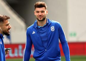 Mititelu cedează jucător după jucător: portarul Robert Popa a semnat în Superliga