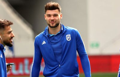 Mititelu cedează jucător după jucător: portarul Robert Popa a semnat în Superliga