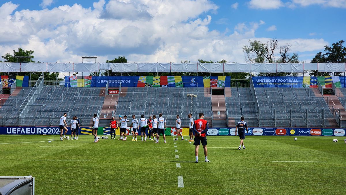 Aplicația secretă cu care „tricolorii” își spionează adversarii de la Euro: „Avem încărcate schemele de joc!”