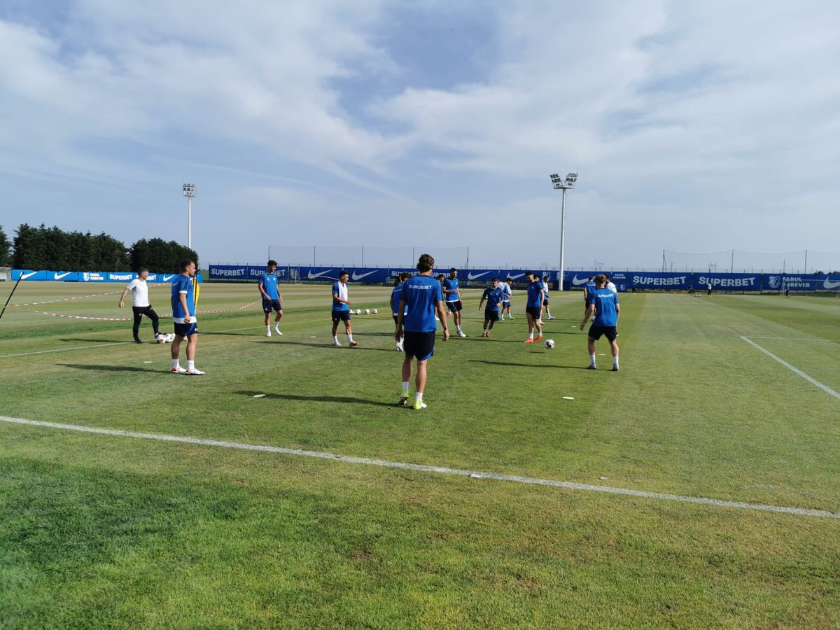 Imagini de la primul antrenament al Farului din această vară