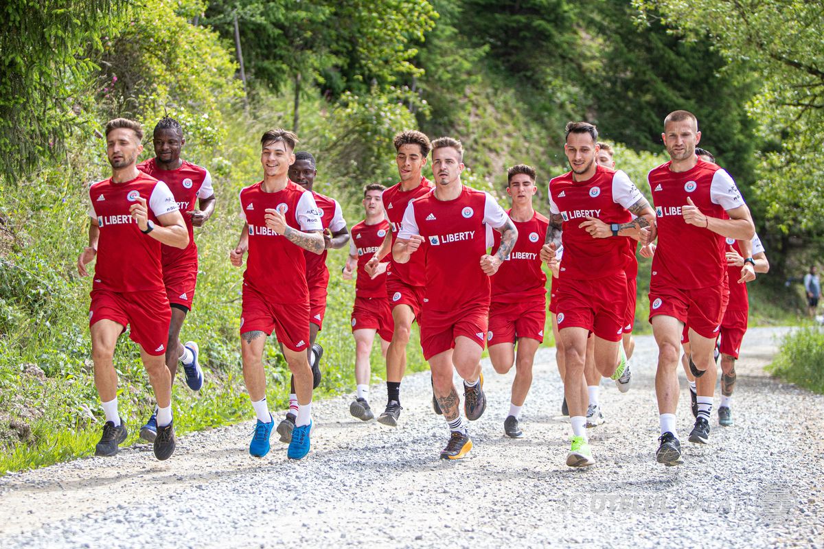 Imagini din cantonamentul montan al celor de la Oțelul Galați