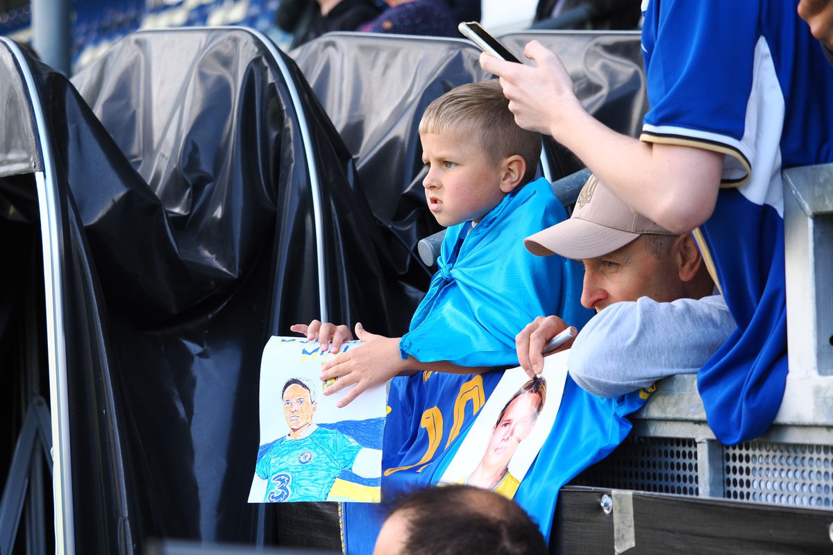 Ucraina învață să zâmbească din nou, alături de Mudryk și Zinchenko » Am asistat la primul antrenament al adversarei: chiote de bucurie în locul sirenelor și al războiului blestemat