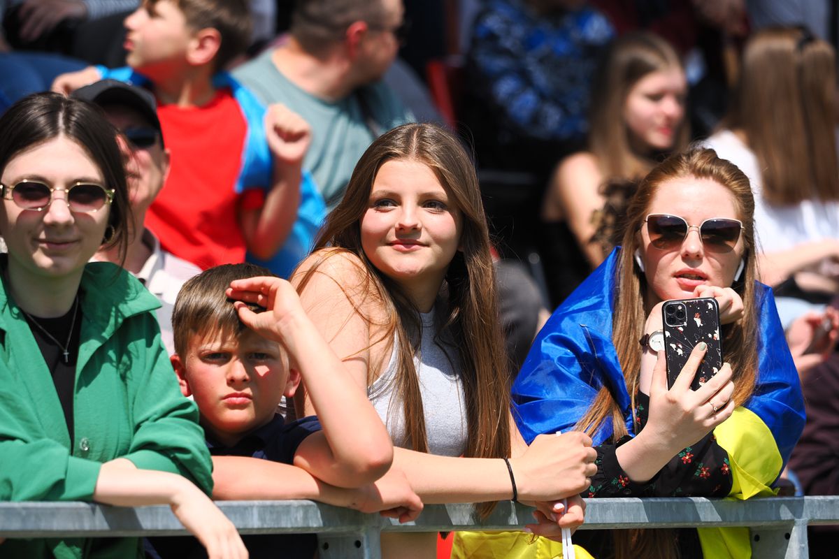 Ucraina învață să zâmbească din nou, alături de Mudryk și Zinchenko » Am asistat la primul antrenament al adversarei: chiote de bucurie în locul sirenelor și al războiului blestemat