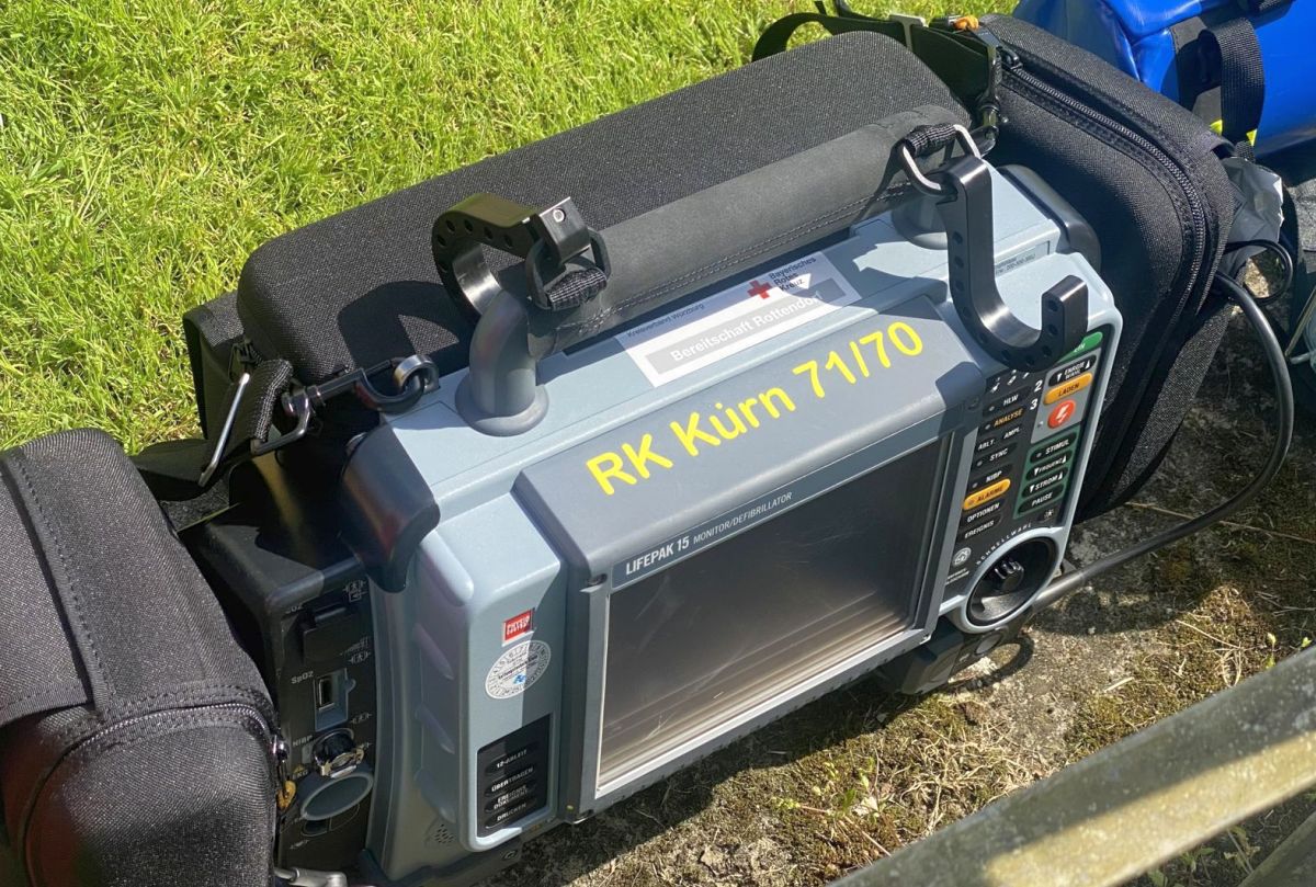 Cu defibrilatorul pe marginea terenului » UEFA, reguli stricte pentru a evita un nou caz Eriksen