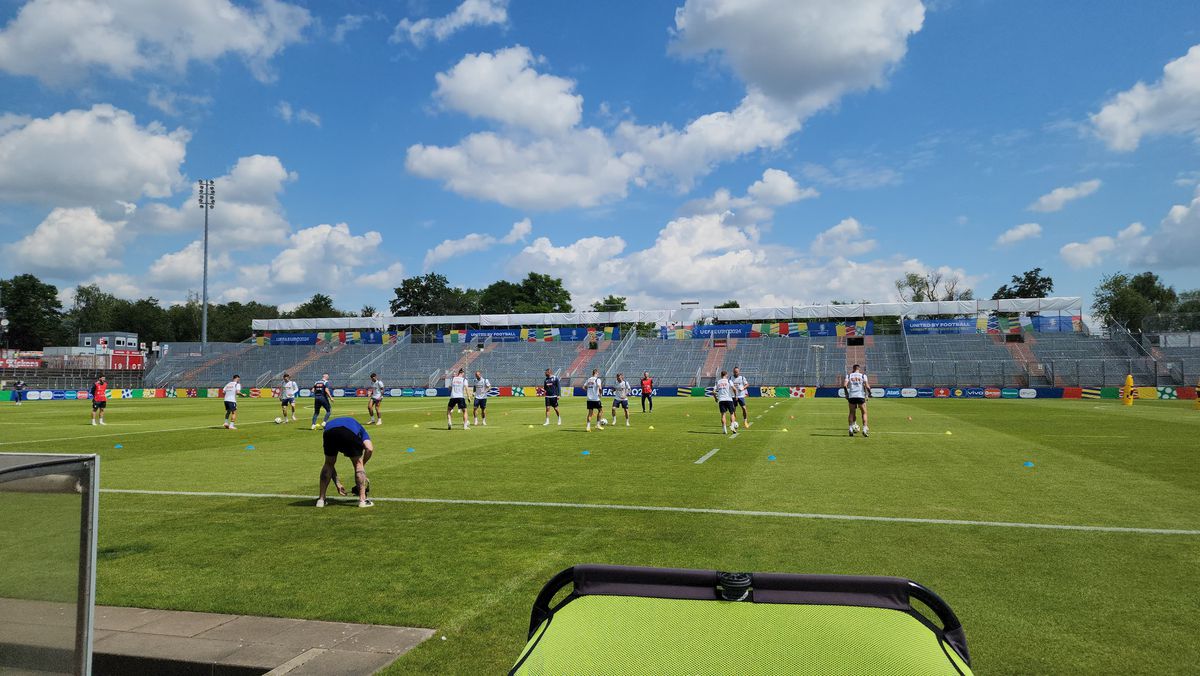 Aplicația secretă cu care „tricolorii” își spionează adversarii de la Euro: „Avem încărcate schemele de joc!”