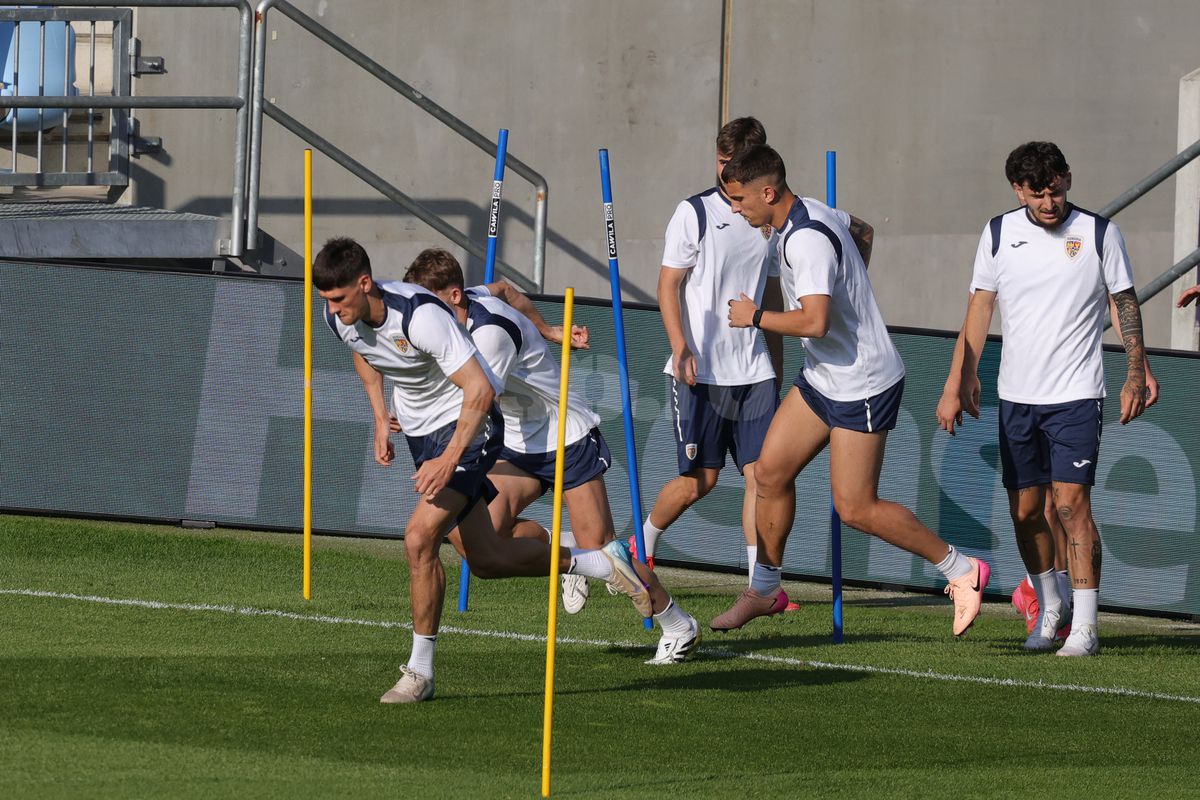 I-a pus în genunchi pe jucători! Antrenament oficial inedit al naționalei României înaintea meciului cu Spania, de la Euro U21