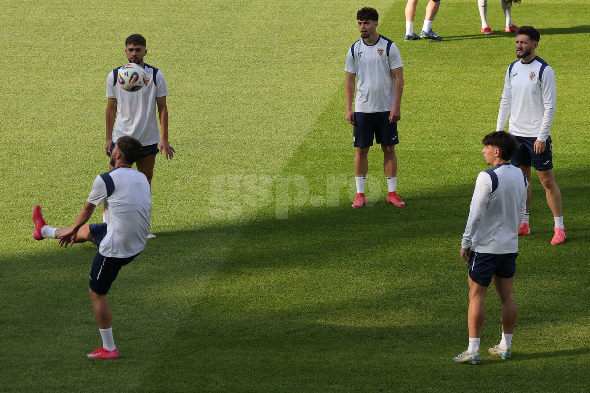 I-a pus în genunchi pe jucători! Antrenament oficial inedit al naționalei României înaintea meciului cu Spania, de la Euro U21