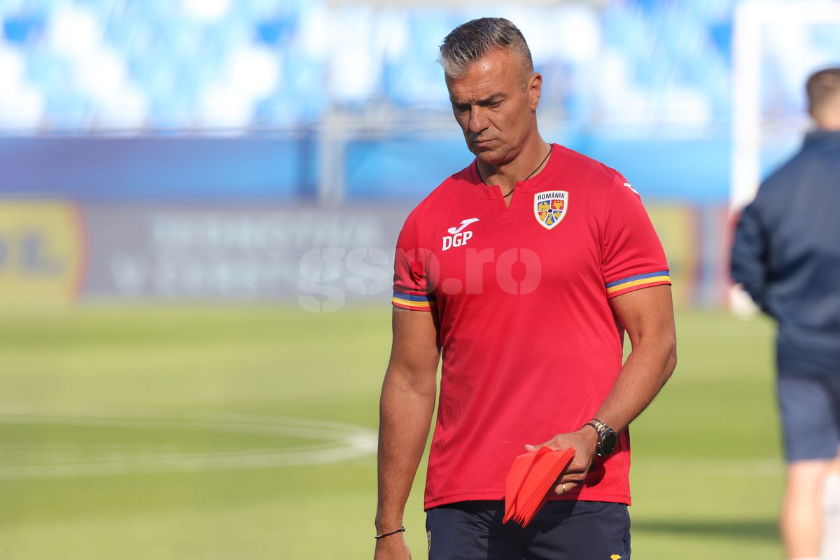 I-a pus în genunchi pe jucători! Antrenament oficial inedit al naționalei României înaintea meciului cu Spania, de la Euro U21