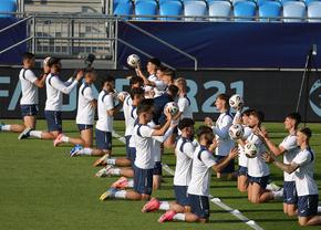I-a pus în genunchi pe jucători! Antrenament oficial inedit al naționalei României înaintea meciului cu Spania, de la Euro U21