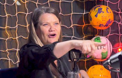 Ioana Cosma, două momente antologice la TV: „M-am dat jos de pe scaun live, MM era în studio...” + Personajul celebru care i-a provocat o criză de râs: „Îmi curgea rimelul!”