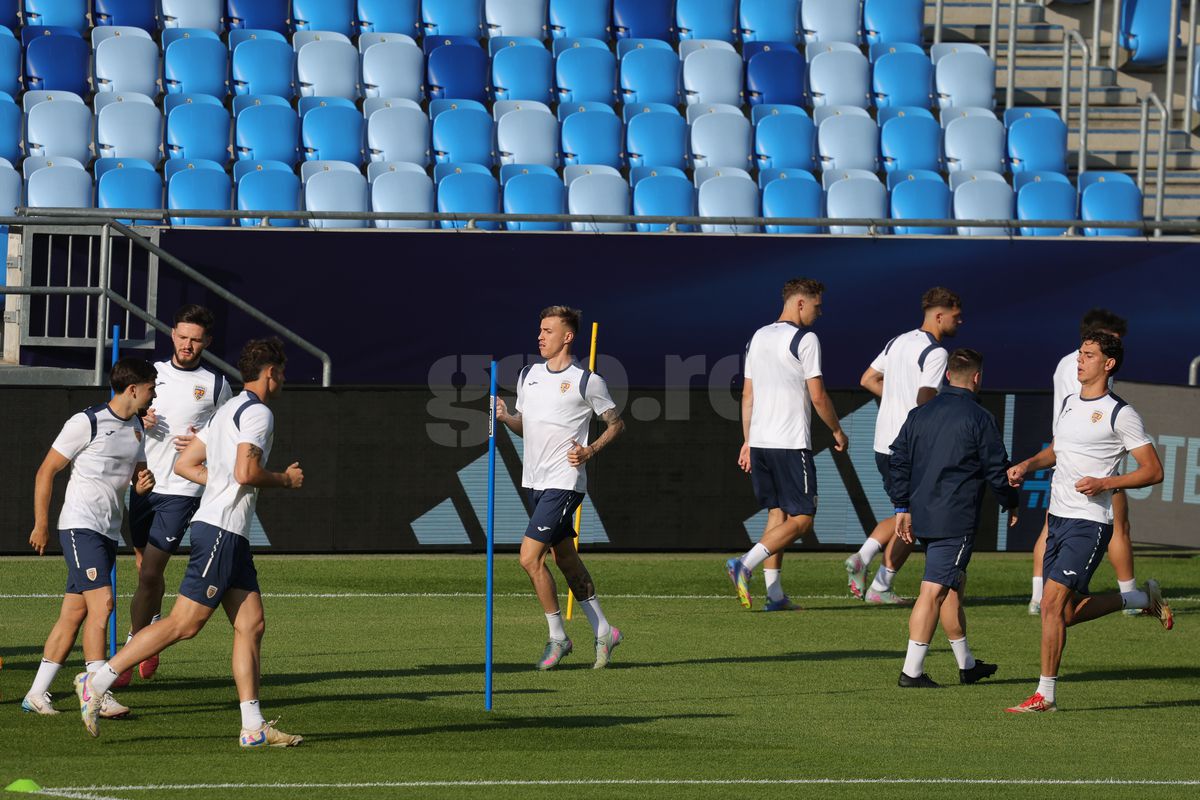 I-a pus în genunchi pe jucători! Antrenament oficial inedit al naționalei României înaintea meciului cu Spania, de la Euro U21