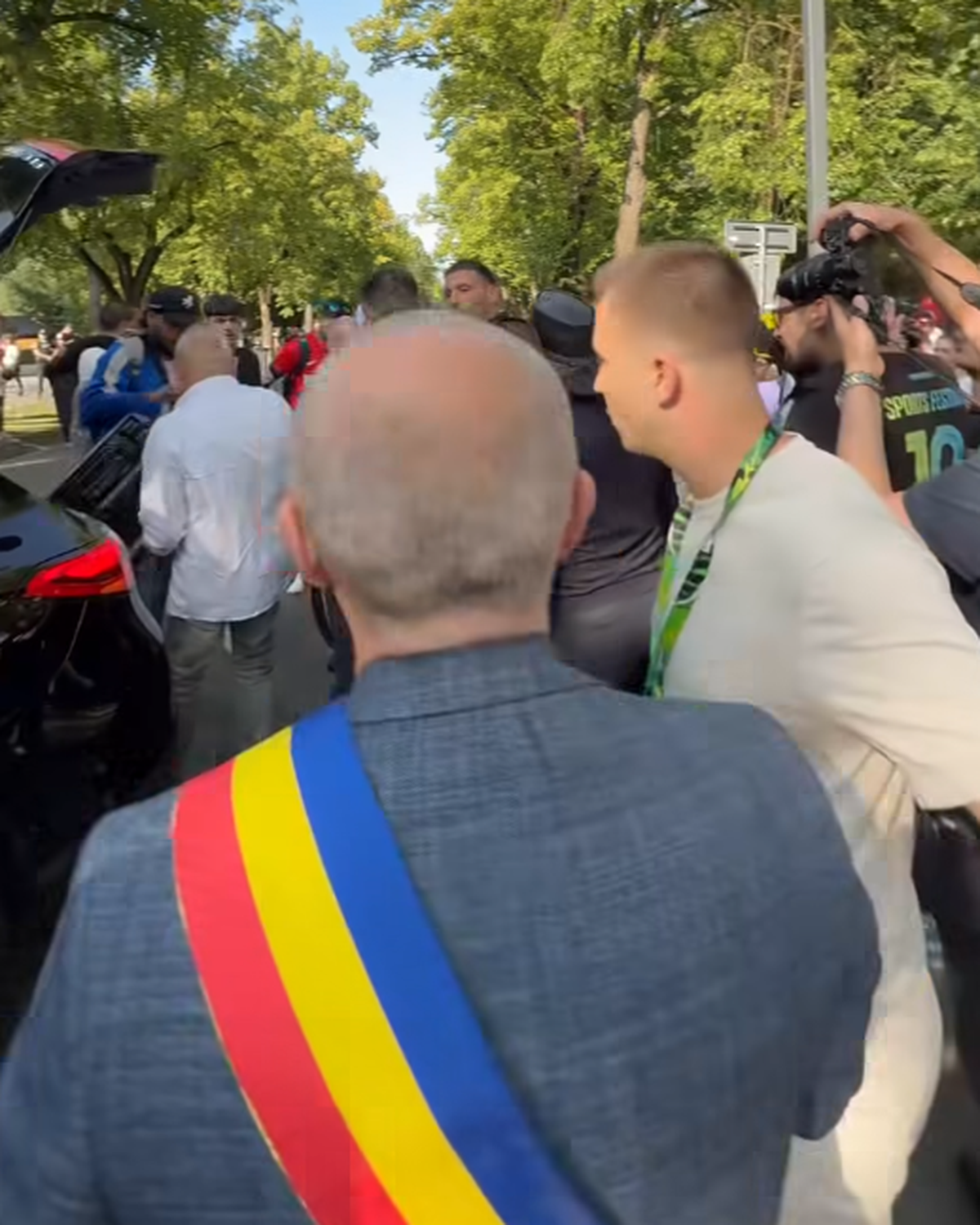 Ronaldinho a fost așteptat la Cluj de Emil Boc