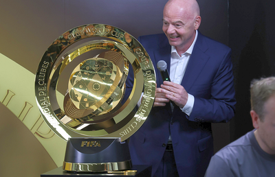 Atac virulent la FIFA » „Infantino a ajuns să se creadă Dumnezeu! Își crește profiturile pe pielea jucătorilor, oferind pâine și circ la scară globală, ca în Roma antică”