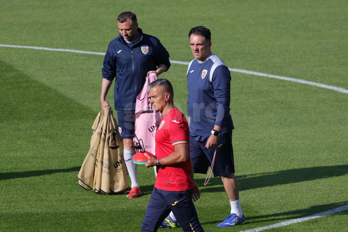 I-a pus în genunchi pe jucători! Antrenament oficial inedit al naționalei României înaintea meciului cu Spania, de la Euro U21