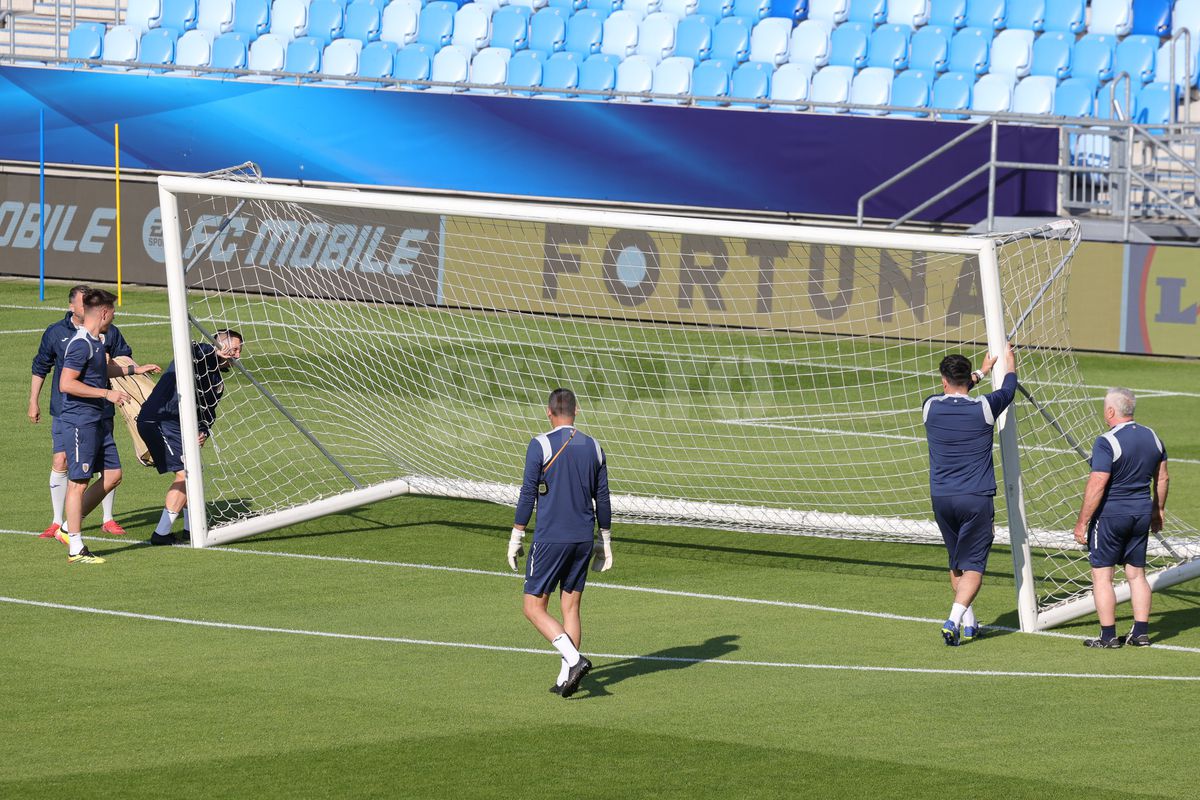 I-a pus în genunchi pe jucători! Antrenament oficial inedit al naționalei României înaintea meciului cu Spania, de la Euro U21