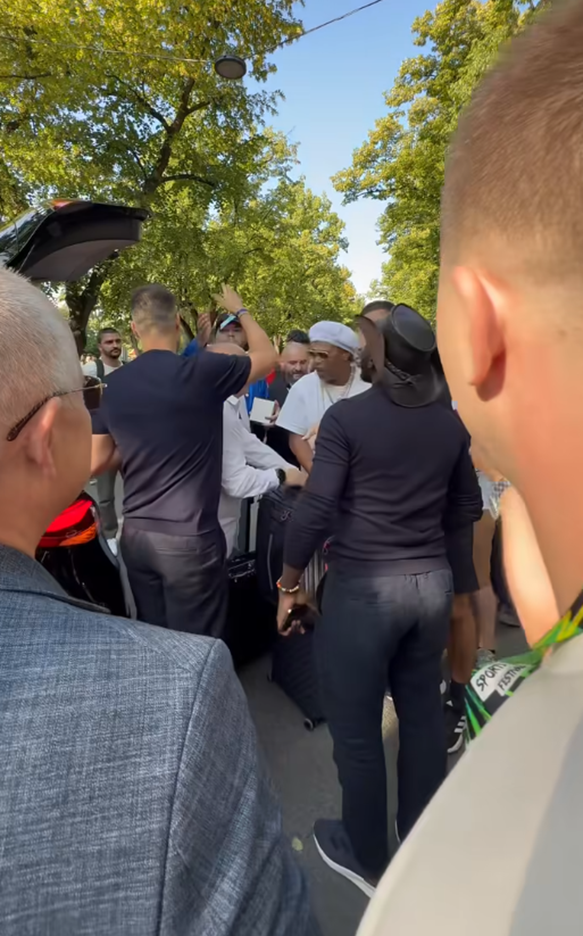 Ronaldinho a fost așteptat la Cluj de Emil Boc