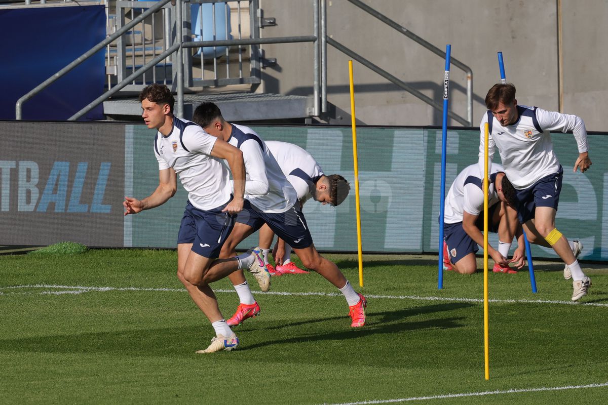 I-a pus în genunchi pe jucători! Antrenament oficial inedit al naționalei României înaintea meciului cu Spania, de la Euro U21