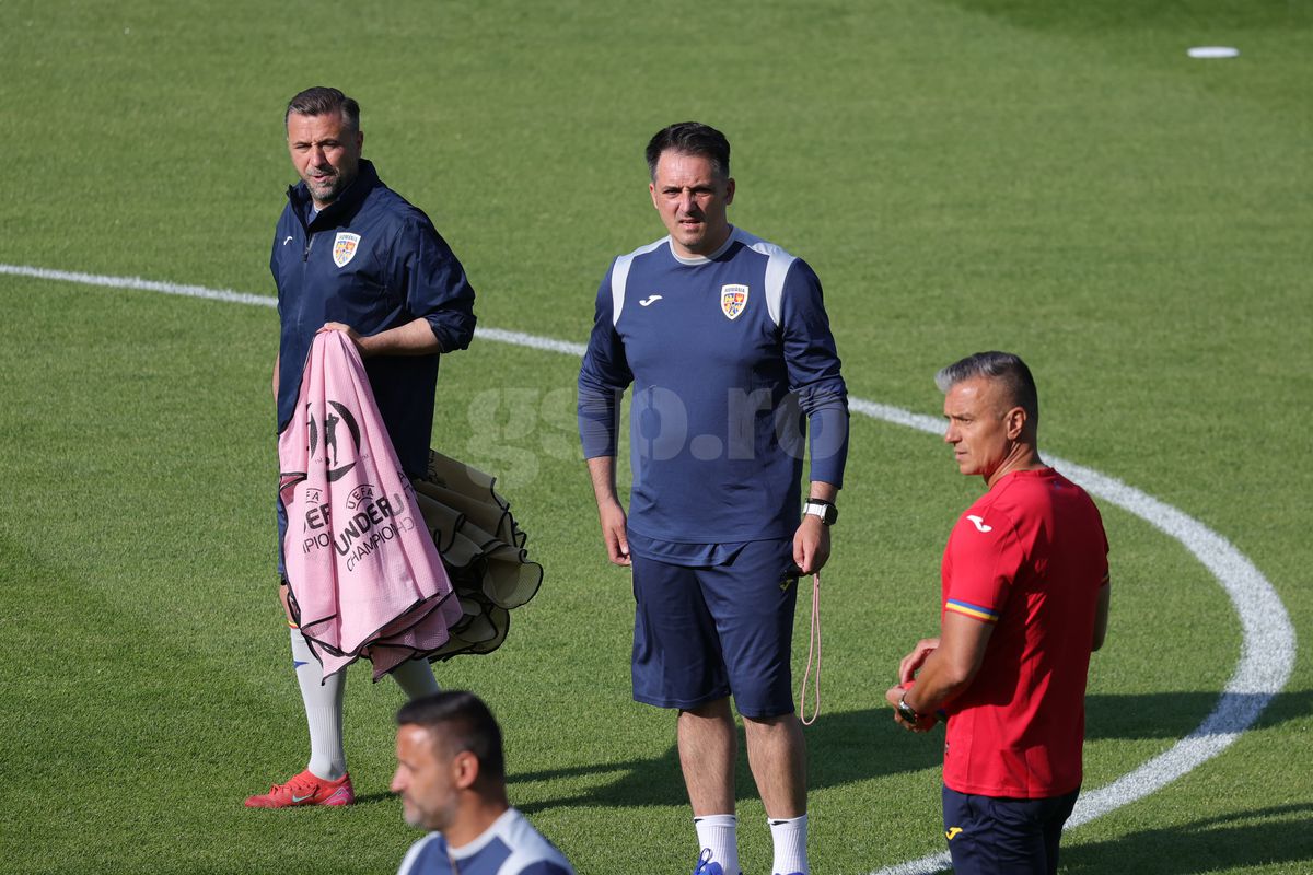 I-a pus în genunchi pe jucători! Antrenament oficial inedit al naționalei României înaintea meciului cu Spania, de la Euro U21